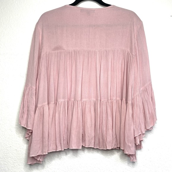 Romeo + Juliet  Couture Pink Embroidered Ruffle Kimono Peasant Top Size Large - Picture 8 of 15